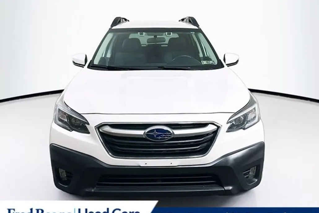 2022 Subaru Outback Premium photo 1
