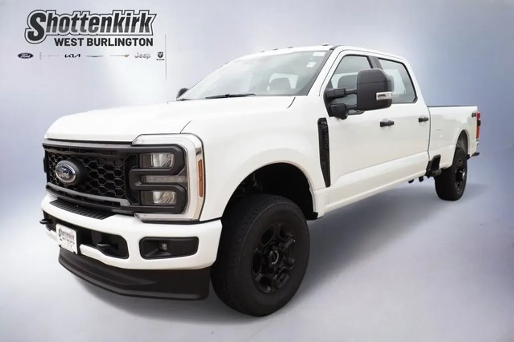 2025 Ford F-250 XL photo 1
