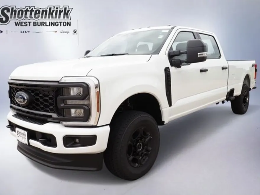 2025 Ford F-250 XL photo 1