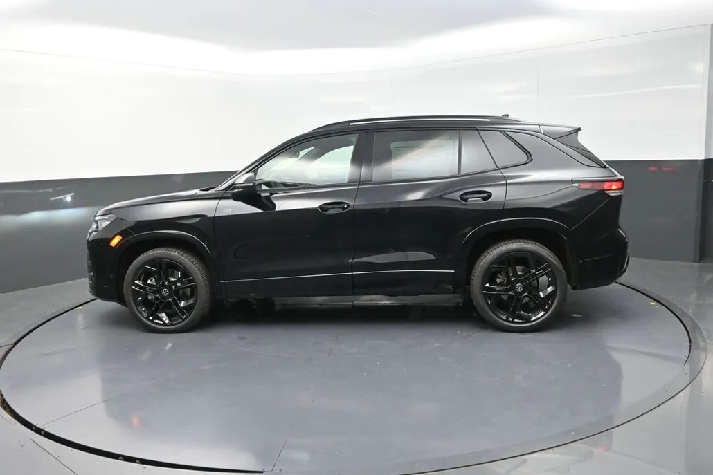 2025 Volkswagen Tiguan SE R-Line Black photo 1