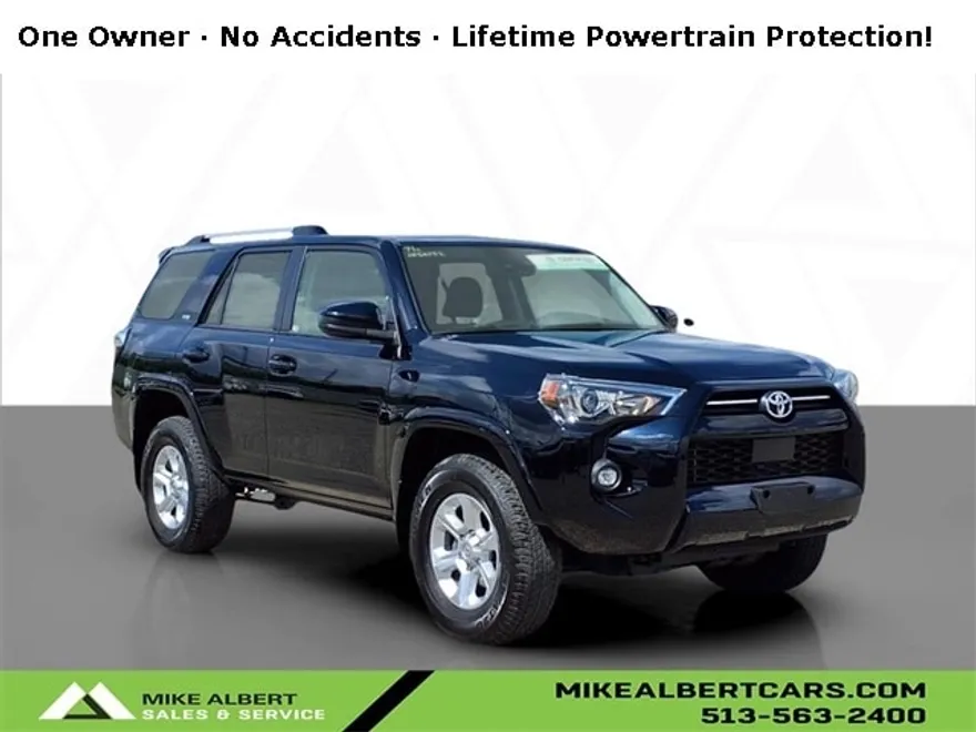 2022 Toyota 4Runner SR5 photo 1