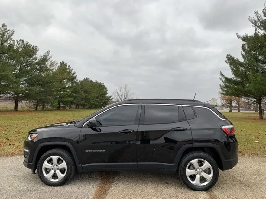 2018 Jeep Compass Latitude photo 1