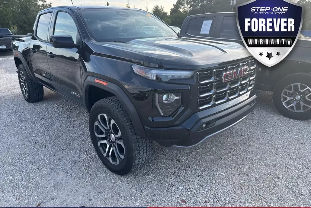 2024 Gmc Canyon AT4 photo 1