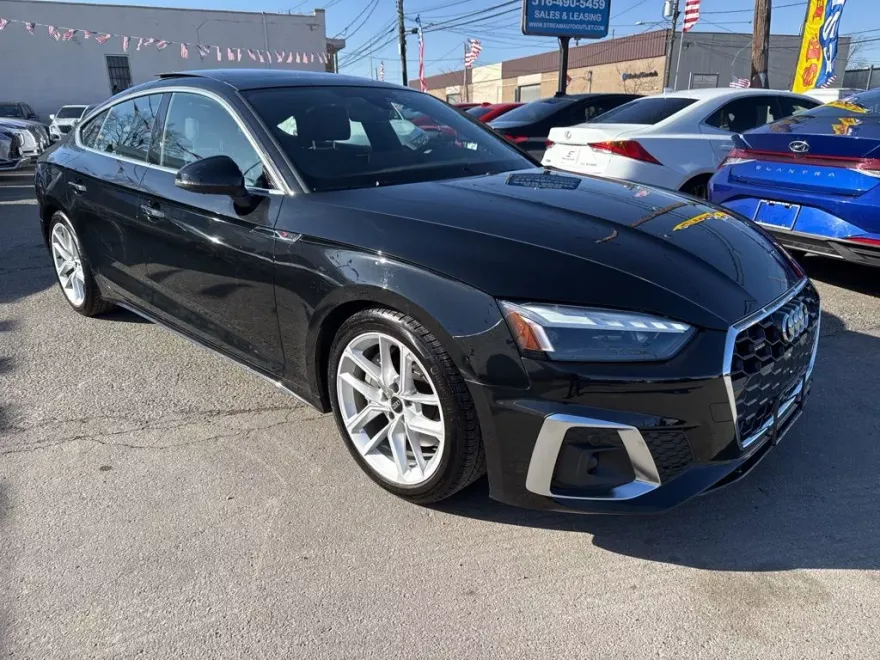 2024 Audi A5 45 S line Premium Plus Quattro photo 1