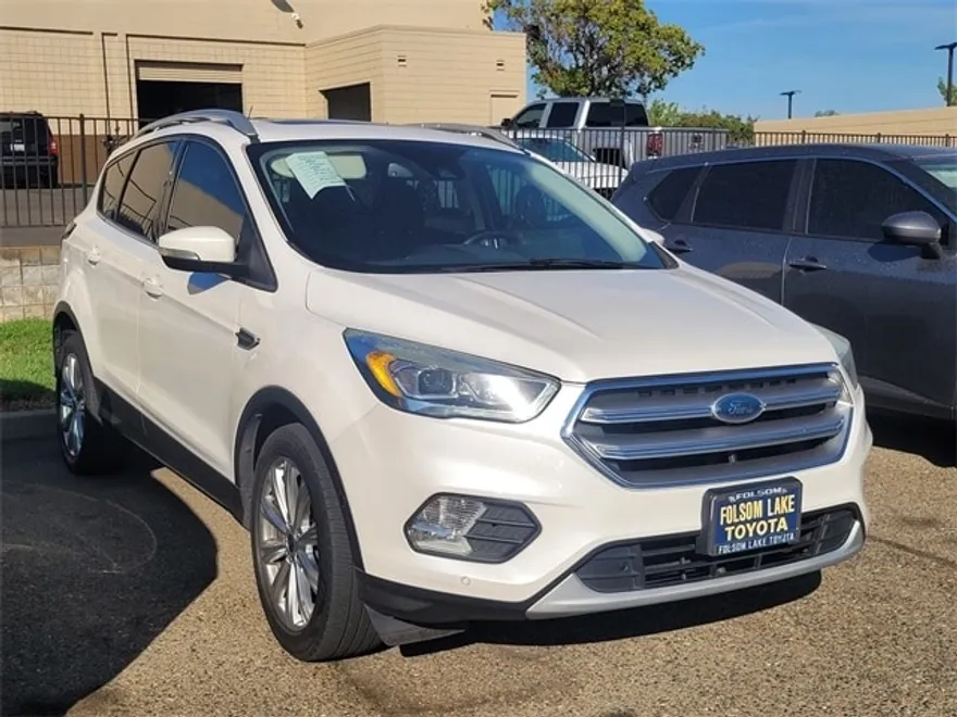 2017 Ford Escape Titanium photo 1
