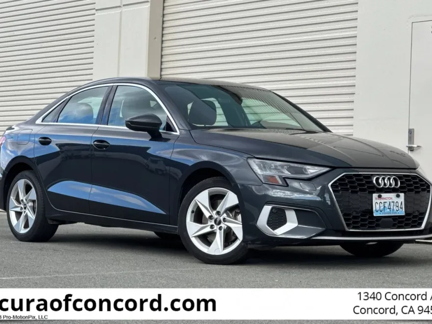 2022 Audi A3 40 Premium photo 1