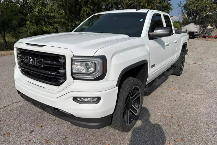 2018 Gmc Sierra 1500 SLT photo 1