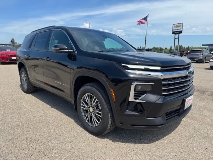 2025 Chevrolet Traverse photo 1
