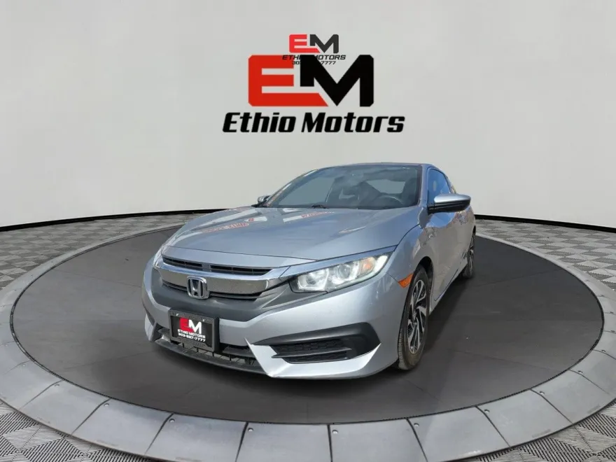 2017 Honda Civic photo 1