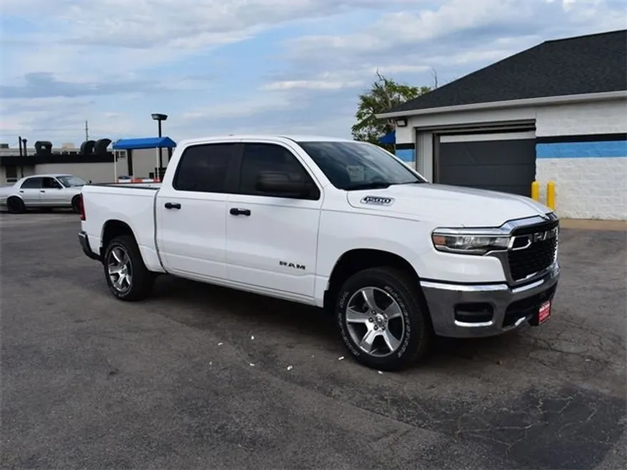 2025 Ram 1500 Tradesman photo 1