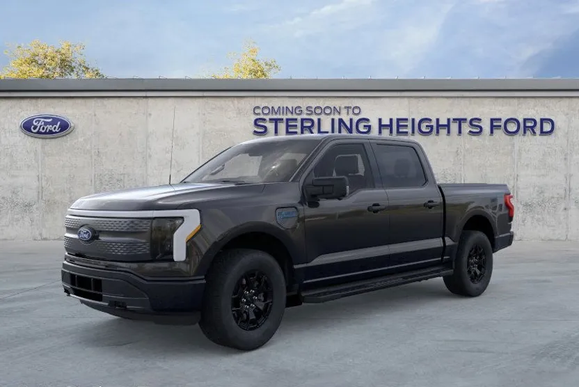 2025 Ford F-150 Lightning XLT photo 1