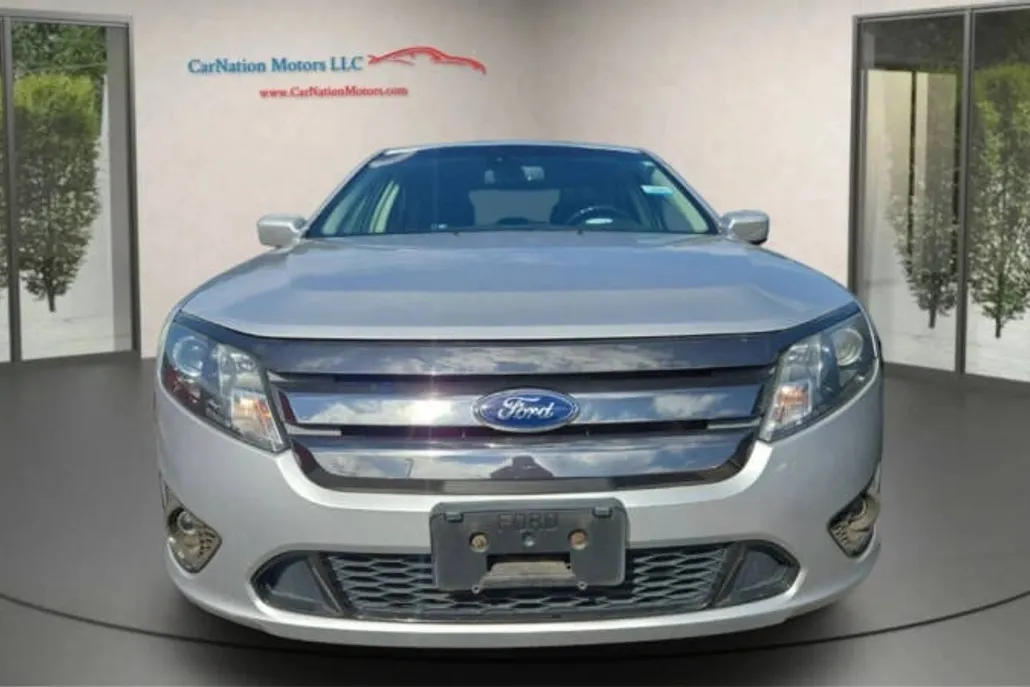 2012 Ford Fusion Sport photo 1