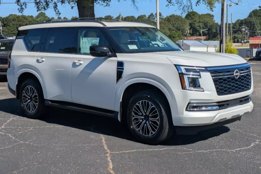 2026 Nissan Armada Platinum photo 1
