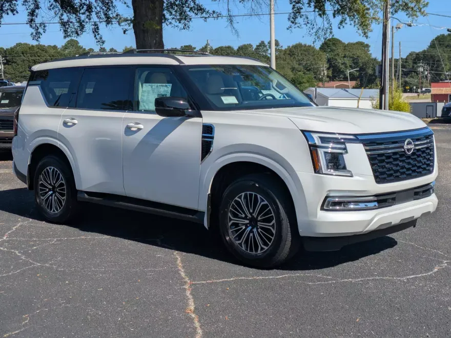 2026 Nissan Armada Platinum photo 1