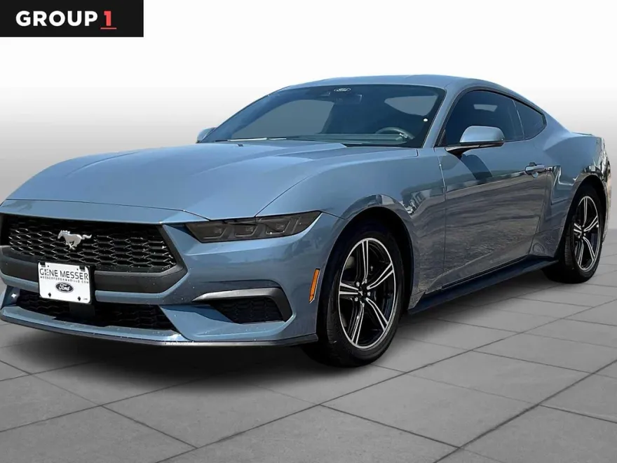 2025 Ford Mustang EcoBoost Premium photo 1