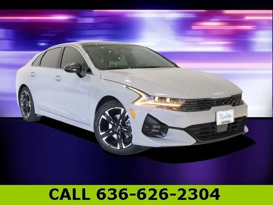 2023 Kia K5 GT-Line photo 1