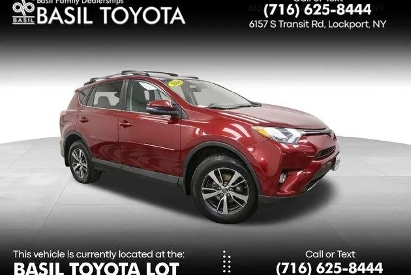 2018 Toyota RAV4 XLE photo 1