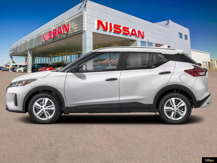 2025 Nissan Kicks Play S photo 1