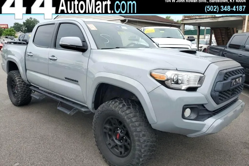 2020 Toyota Tacoma TRD Sport photo 1