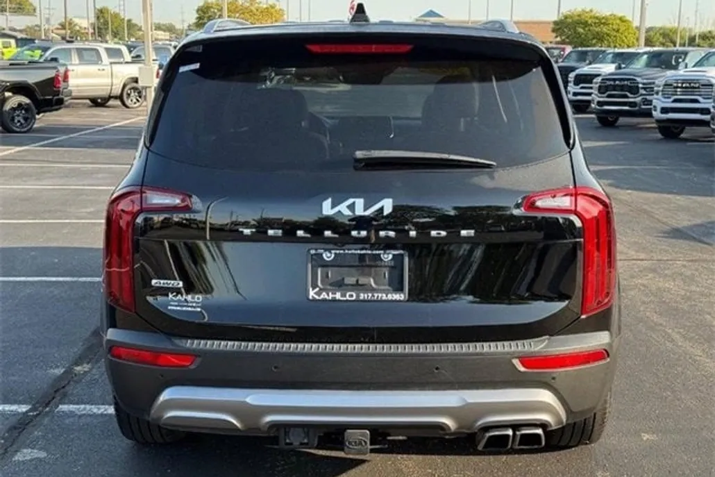 2022 Kia Telluride S photo 1