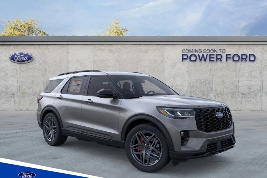 2025 Ford Explorer ST photo 1