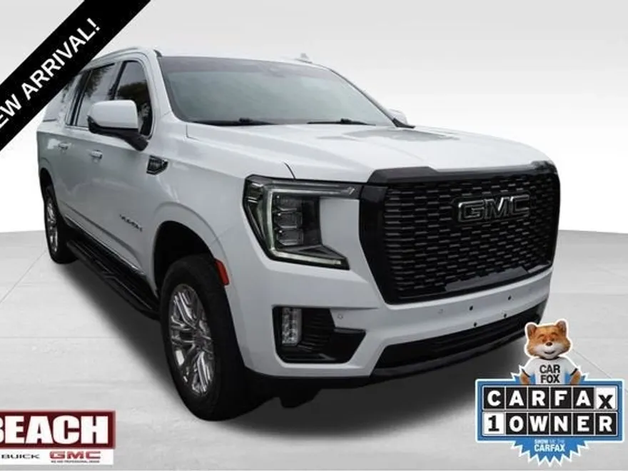 2022 Gmc Yukon XL SLT photo 1