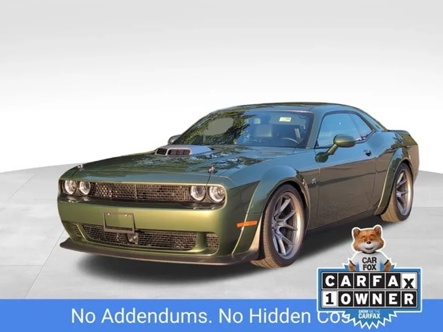 2023 Dodge Challenger R/T Scat Pack Widebody photo 1