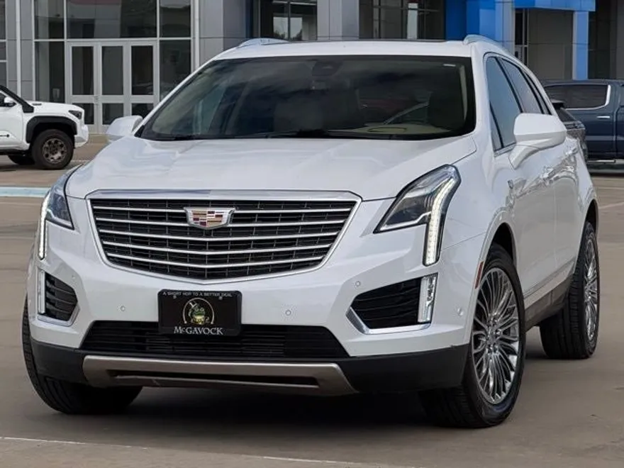 2017 Cadillac XT5 Platinum photo 1