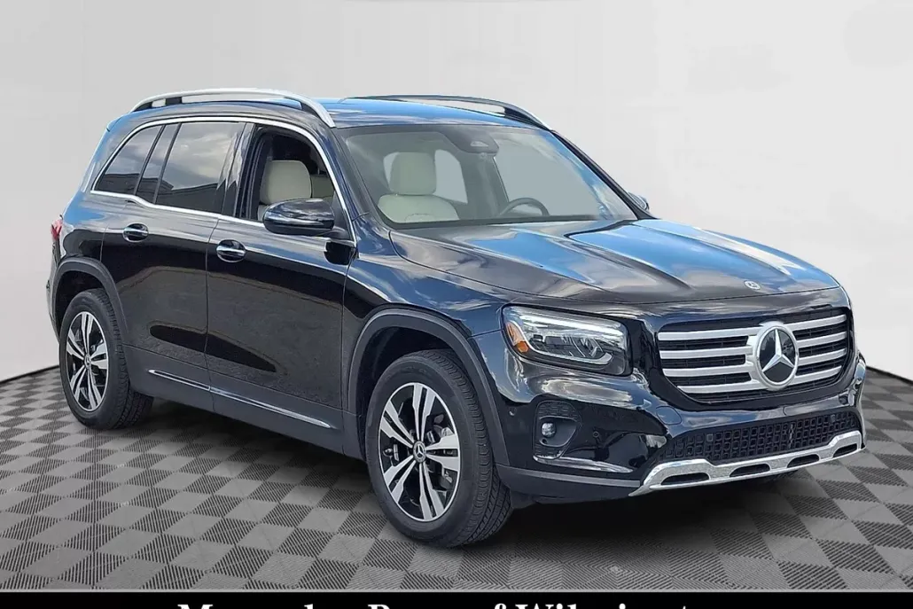 2025 Mercedes Benz GLB 250 4MATIC photo 1