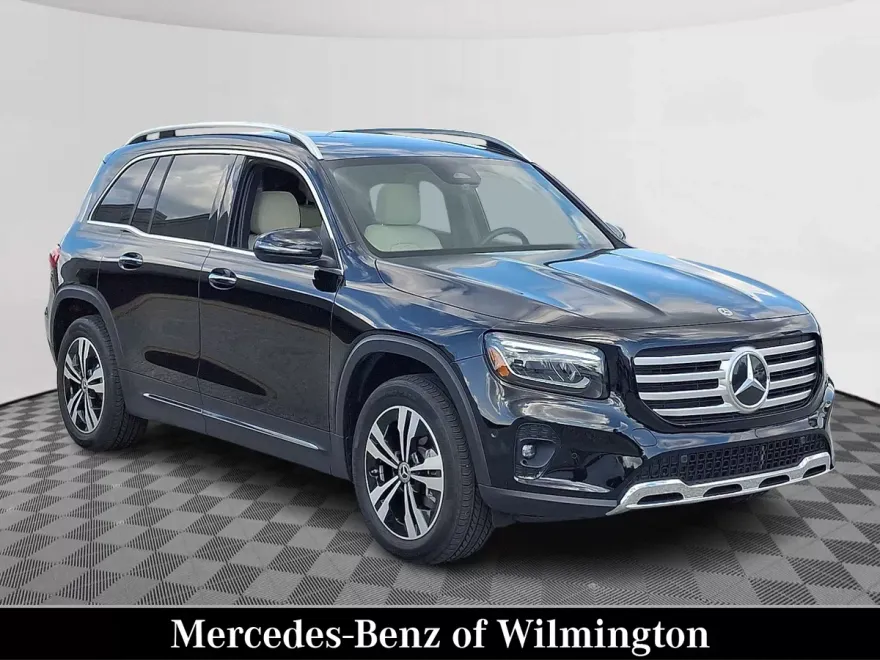 2025 Mercedes Benz GLB 250 4MATIC photo 1