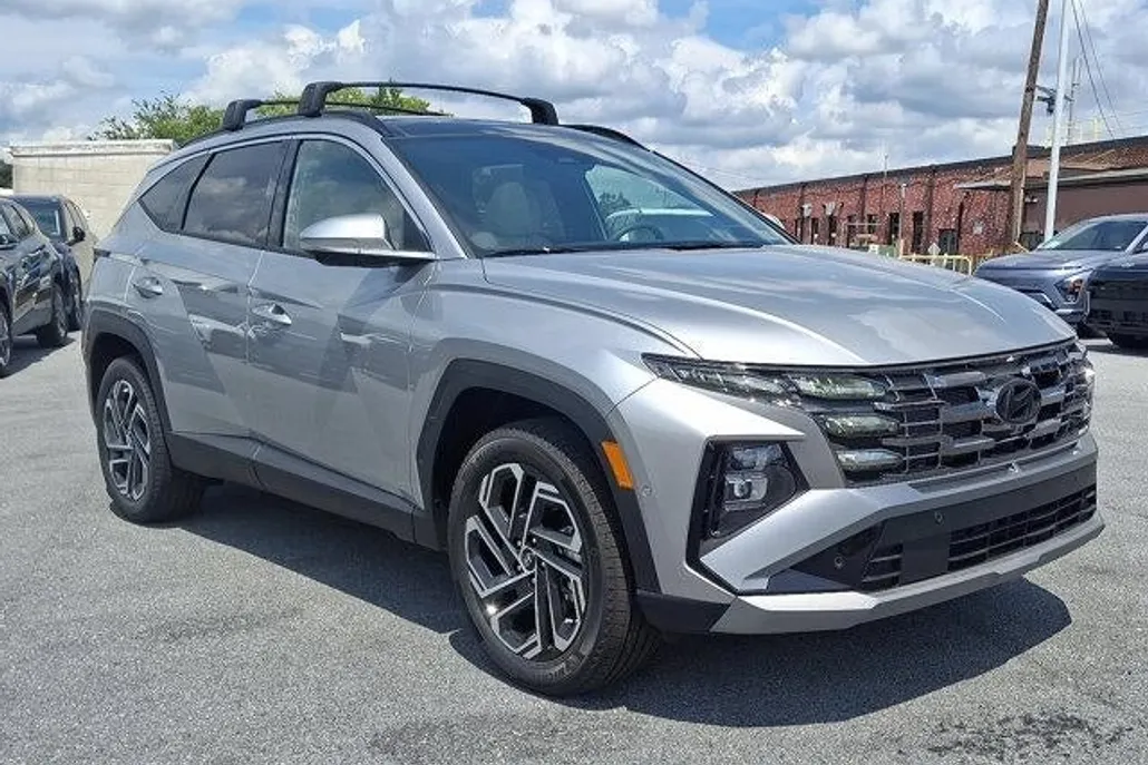 2025 Hyundai Tucson Limited photo 1