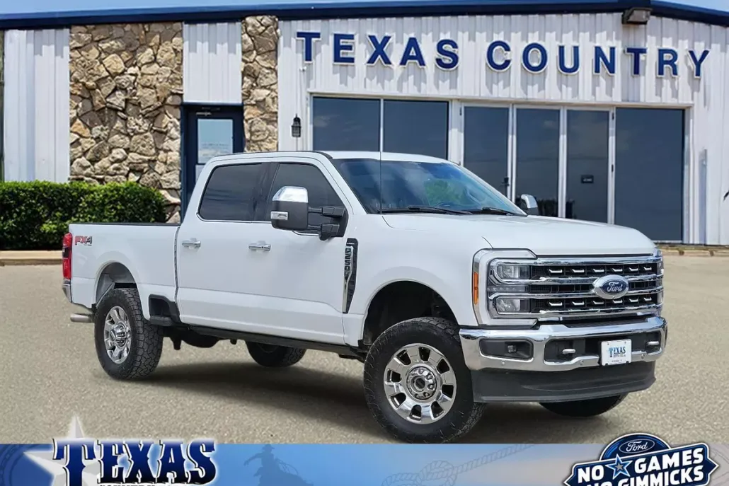 2023 Ford F-250 Lariat photo 1