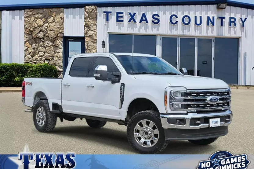 2023 Ford F-250 Lariat photo 1