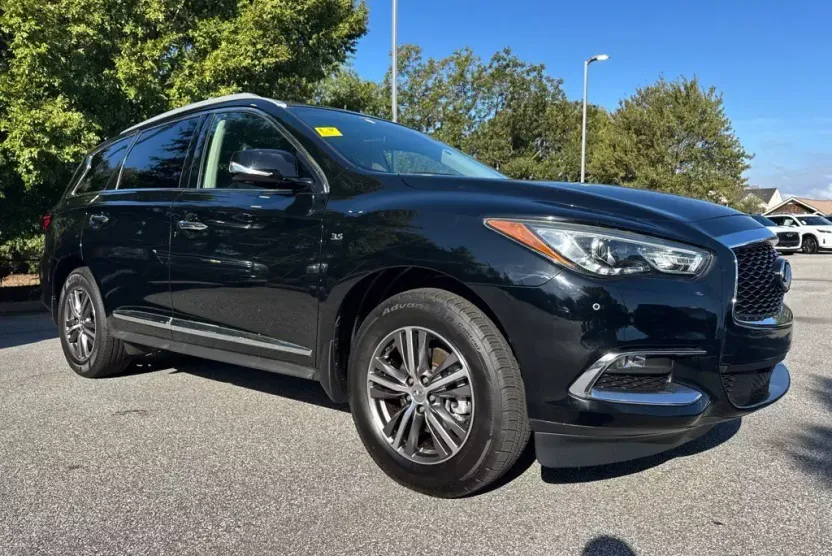 2019 Infiniti QX60 Luxe photo 1