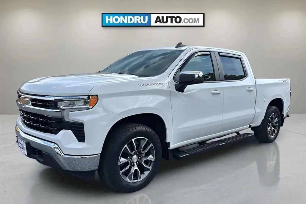 2022 Chevrolet Silverado 1500 LT photo 1