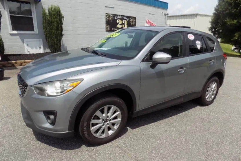 2015 Mazda CX-5 Touring photo 1