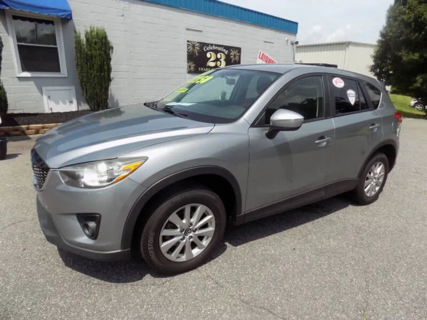 2015 Mazda CX-5 Touring photo 1