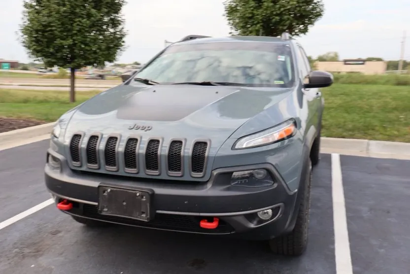 2014 Jeep Cherokee Trailhawk photo 1