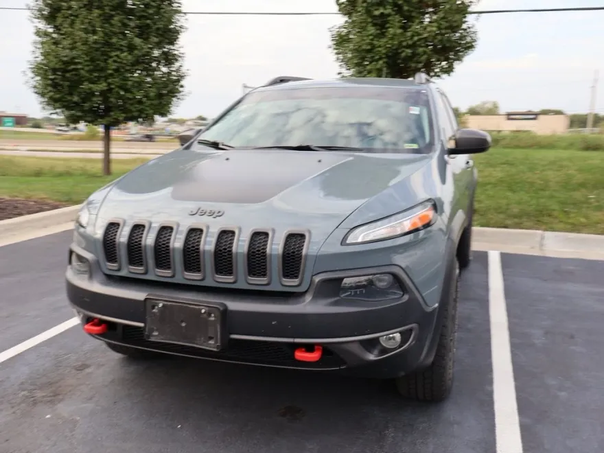 2014 Jeep Cherokee Trailhawk photo 1