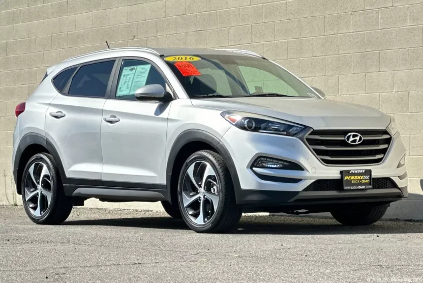 2016 Hyundai Tucson Sport photo 1
