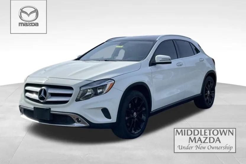 2017 Mercedes Benz GLA 250 4MATIC photo 1