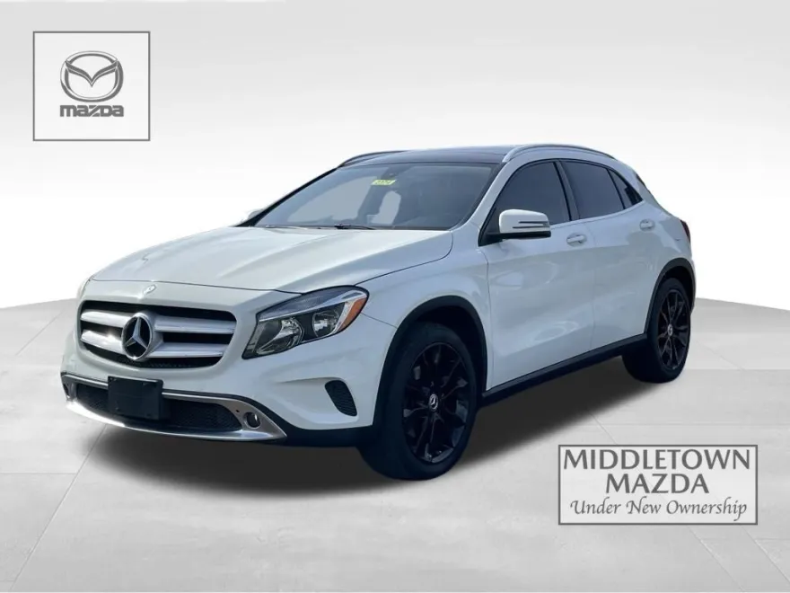 2017 Mercedes Benz GLA 250 4MATIC photo 1