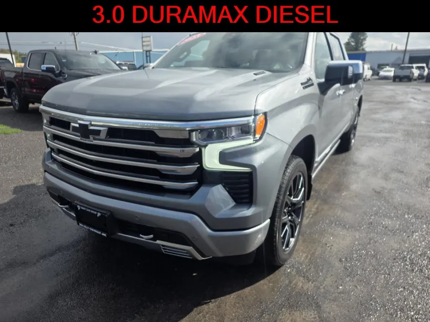 2023 Chevrolet Silverado 1500 High Country photo 1