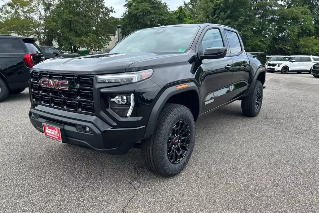2026 Gmc Canyon Elevation photo 1