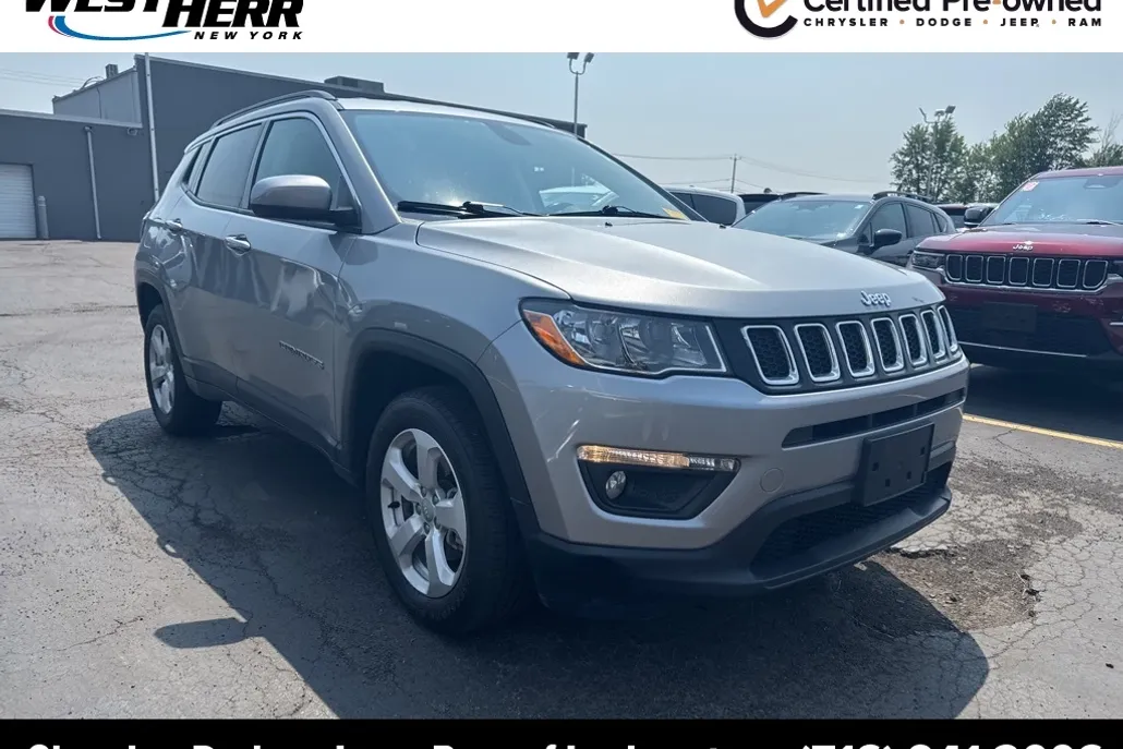 2021 Jeep Compass Latitude photo 1