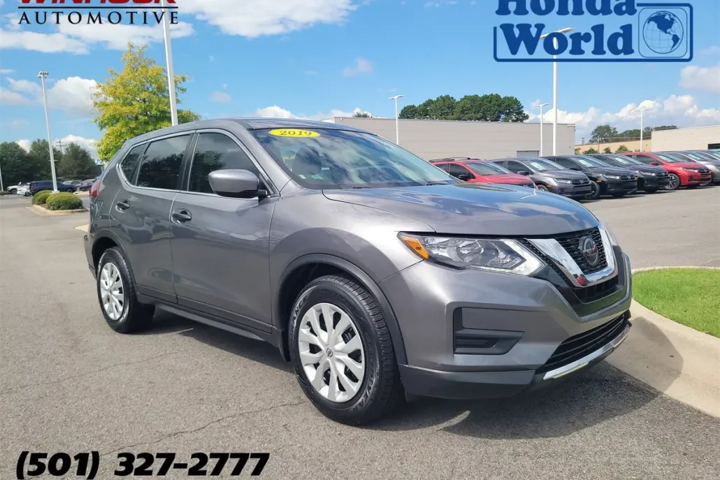 2019 Nissan Rogue S photo 1