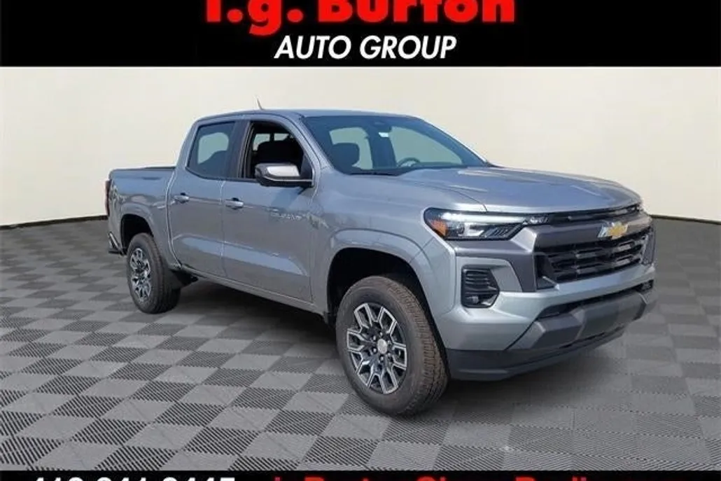 2024 Chevrolet Colorado LT photo 1