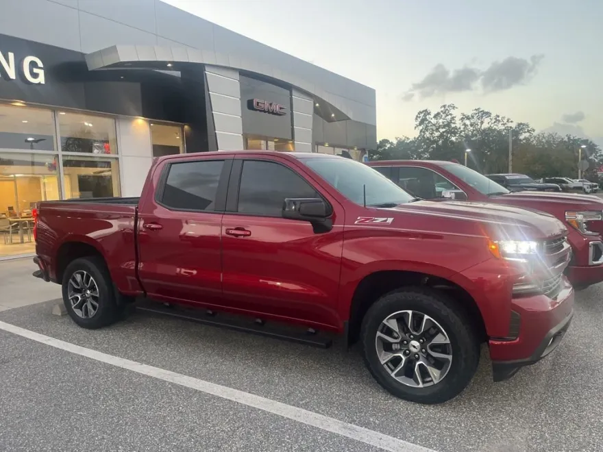 2021 Chevrolet Silverado 1500 RST photo 1