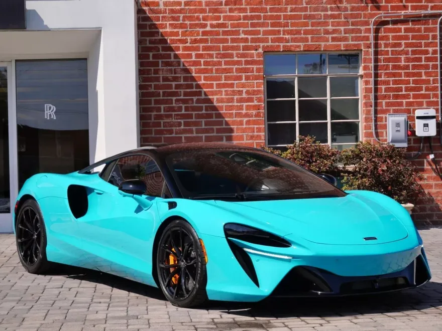 2023 Mclaren ARTURA photo 1