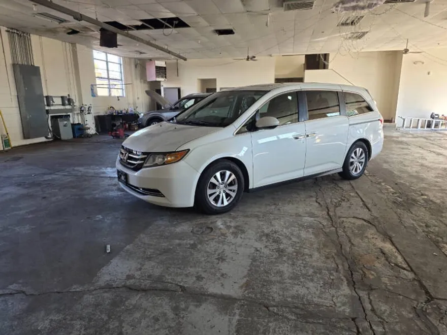 2015 Honda Odyssey EX-L photo 1